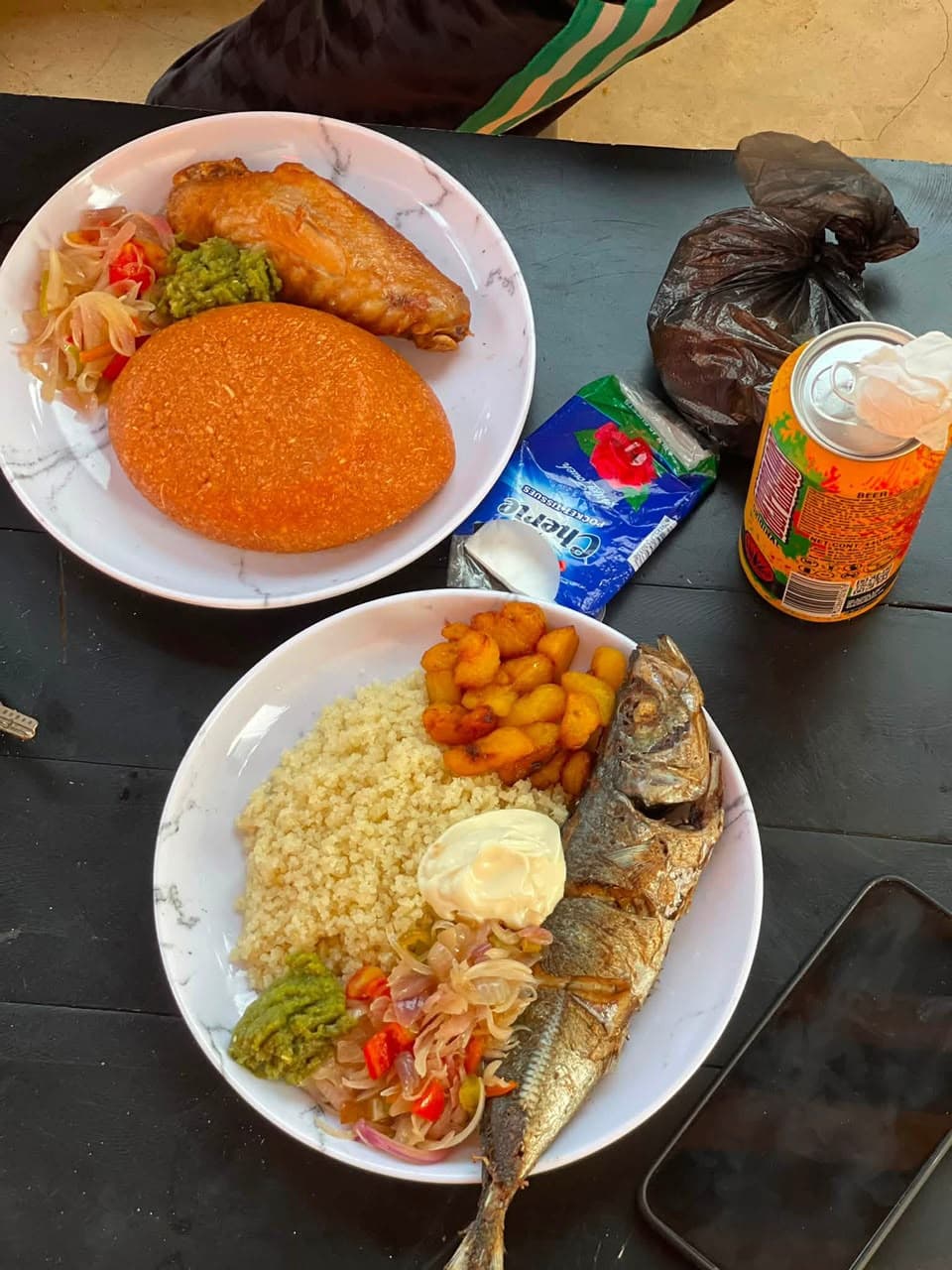 Attiéké + tilapia + Alloco